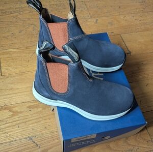 Blundstone Navy Blue Chelsea Boots
